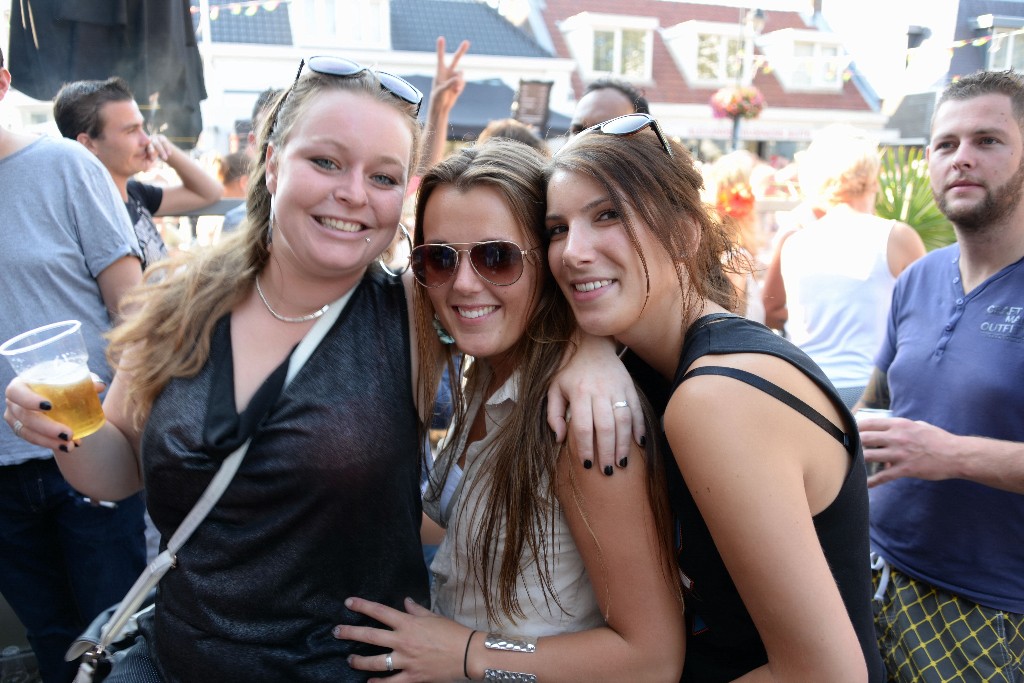 ../Images/Zomercarnaval Noordwijkerhout 293.jpg